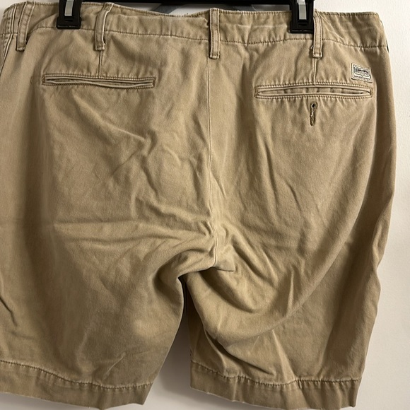 Ralph Lauren 32 khaki shorts - Picture 2 of 3